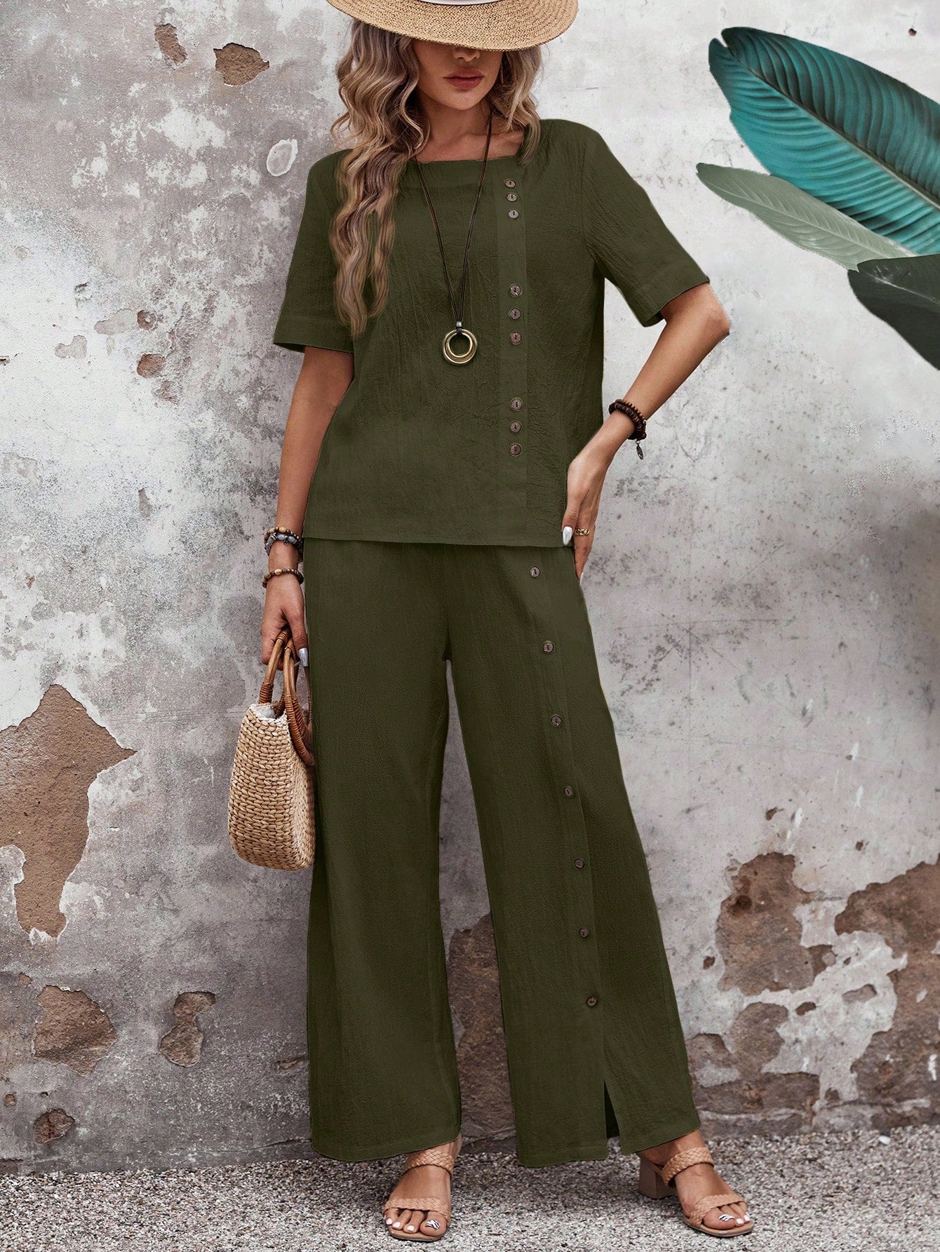 Conjunto Feminino com Botões Alta Costura