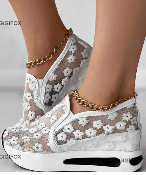 Tênis Feminino Renda Floral Gigifox