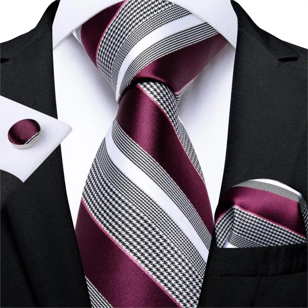 Kit Gravata Masculina Listrada Social com Lenço e Abotoaduras