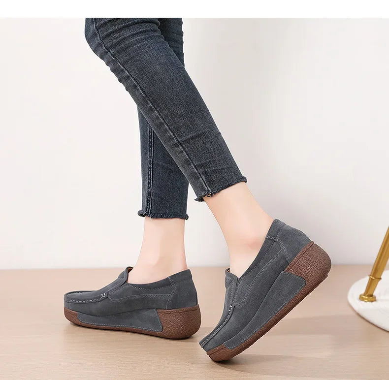 Mocassim Feminino Siena em Camurça Bovina