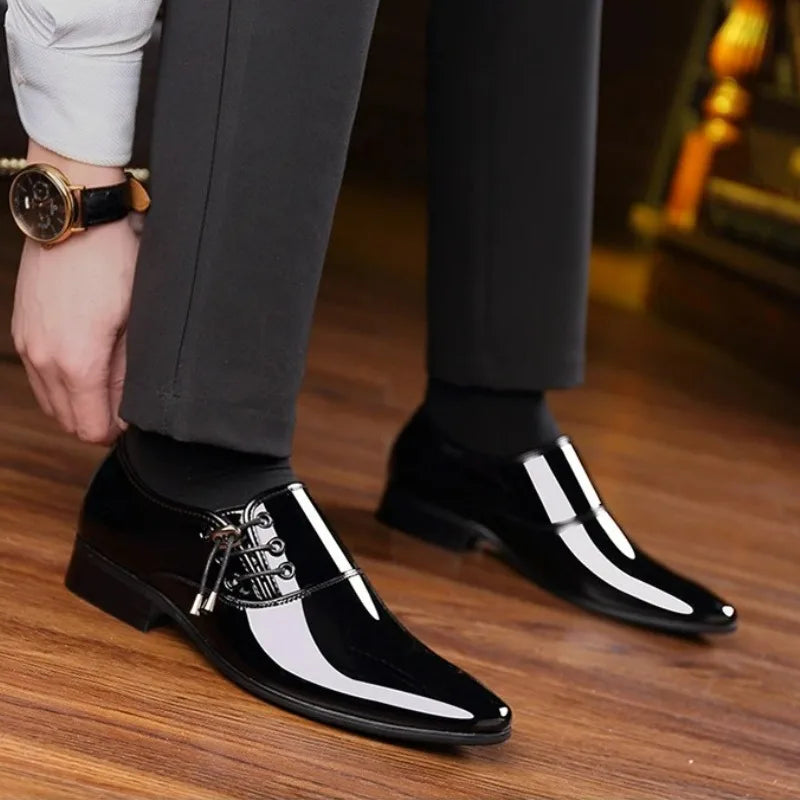 Sapato Social Masculino Bico Fino em Couro Envernizado by Loja Bruna Modas