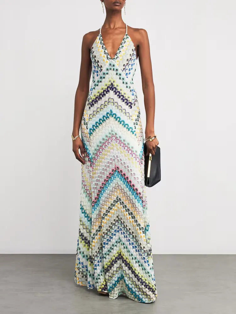 Vestido Longo Feminino de Crochê com Decote em V