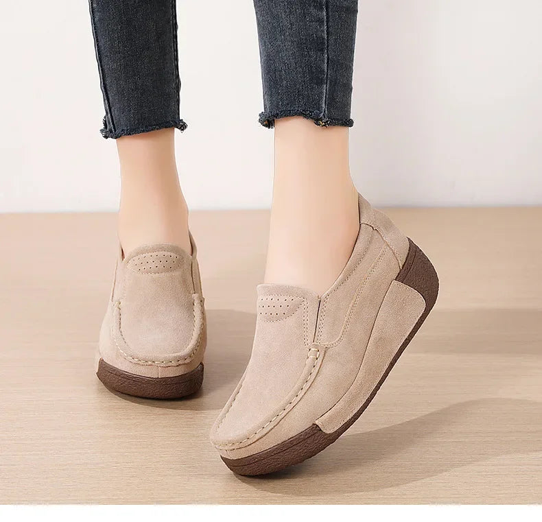Mocassim Feminino Siena em Camurça Bovina