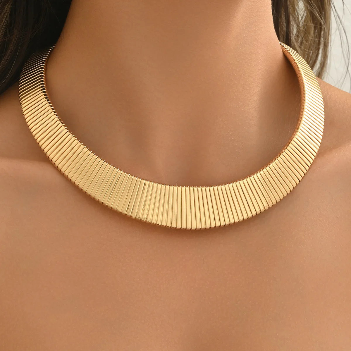 Colar Gargantilha Feminino de Luxo Circulo de Fogo
