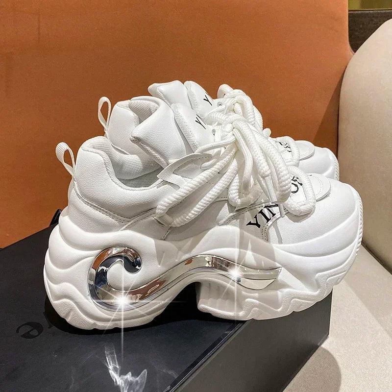 Tênis Feminino de Couro Casual Plataforma