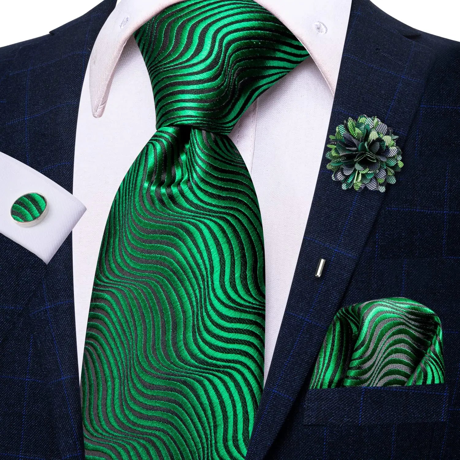 Gravata Seda Listrada Masculina com Acessórios