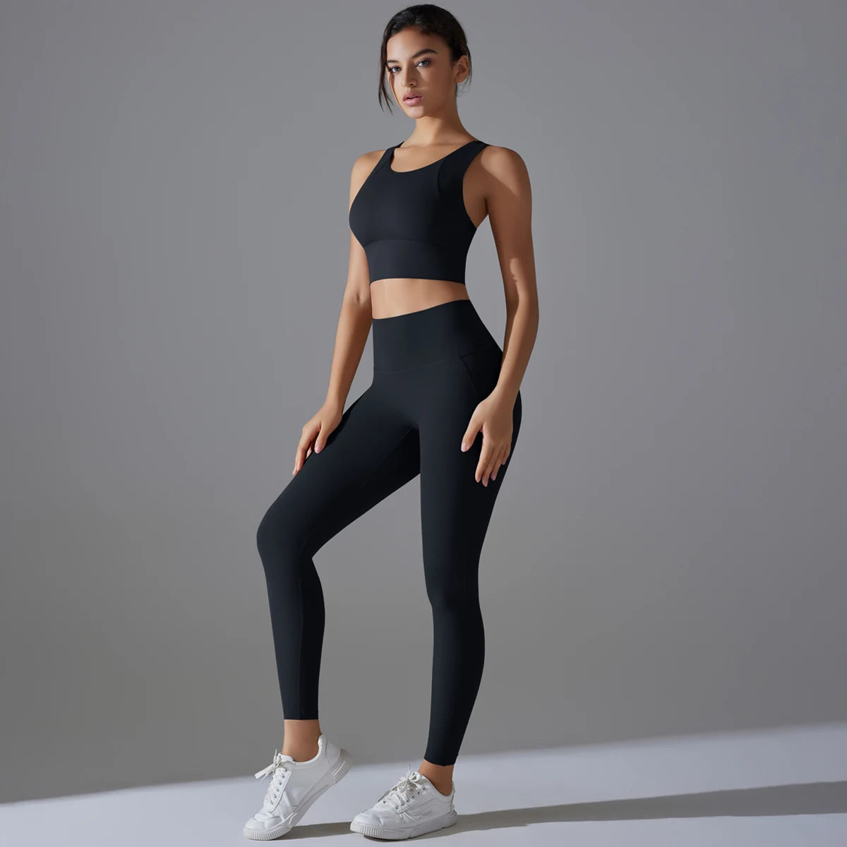 Conjunto Feminino Esportiva StreetWear Com Top e Calça Fitness