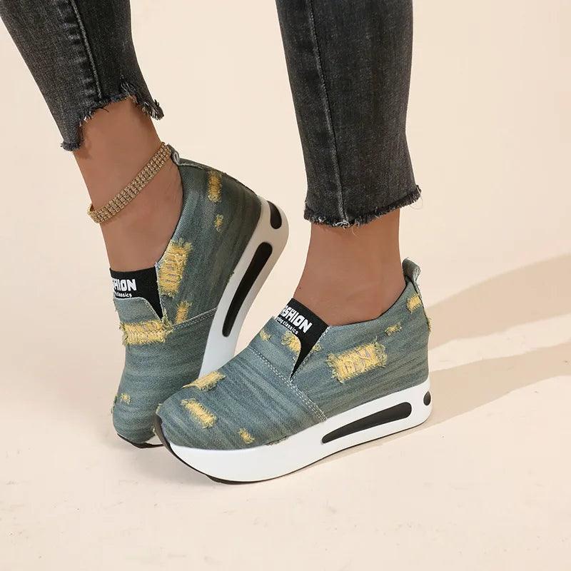 Tênis Feminino Casual Denim Rasgado