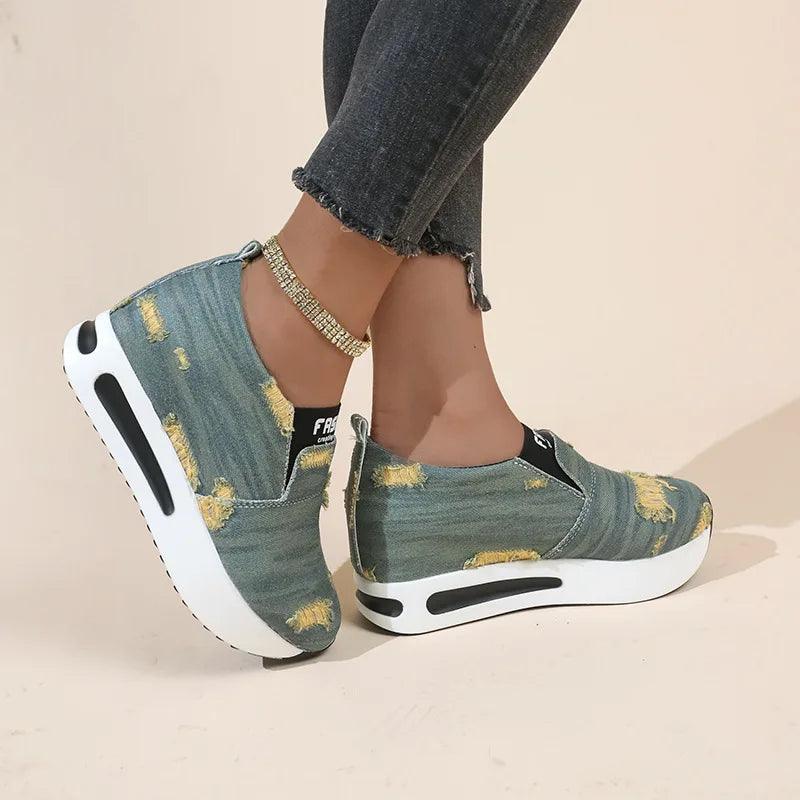 Tênis Feminino Casual Denim Rasgado