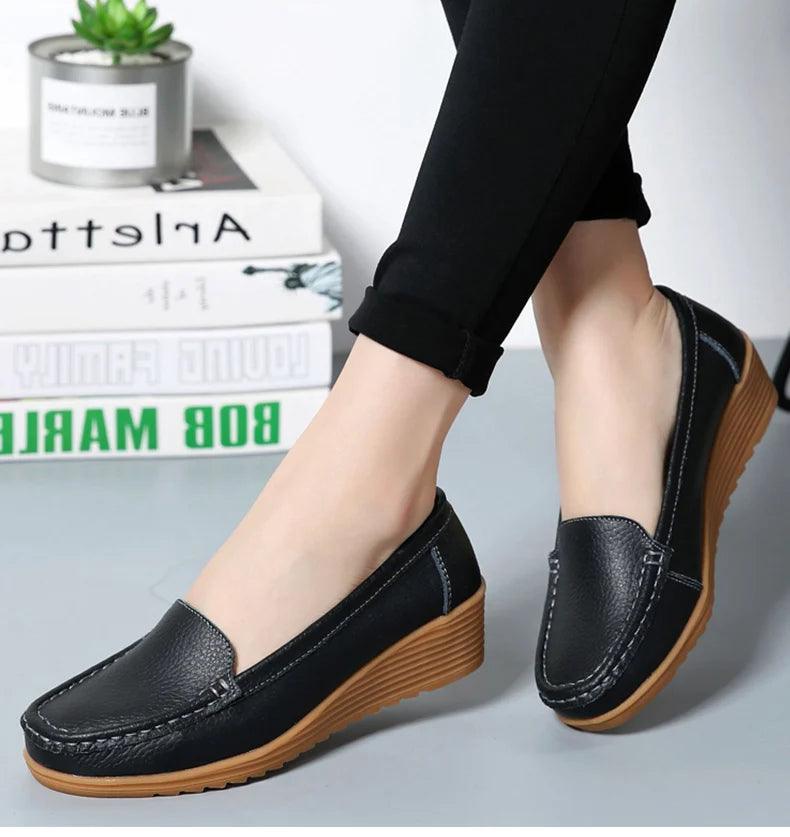 Mocassim Feminino Évora em Couro Rachado