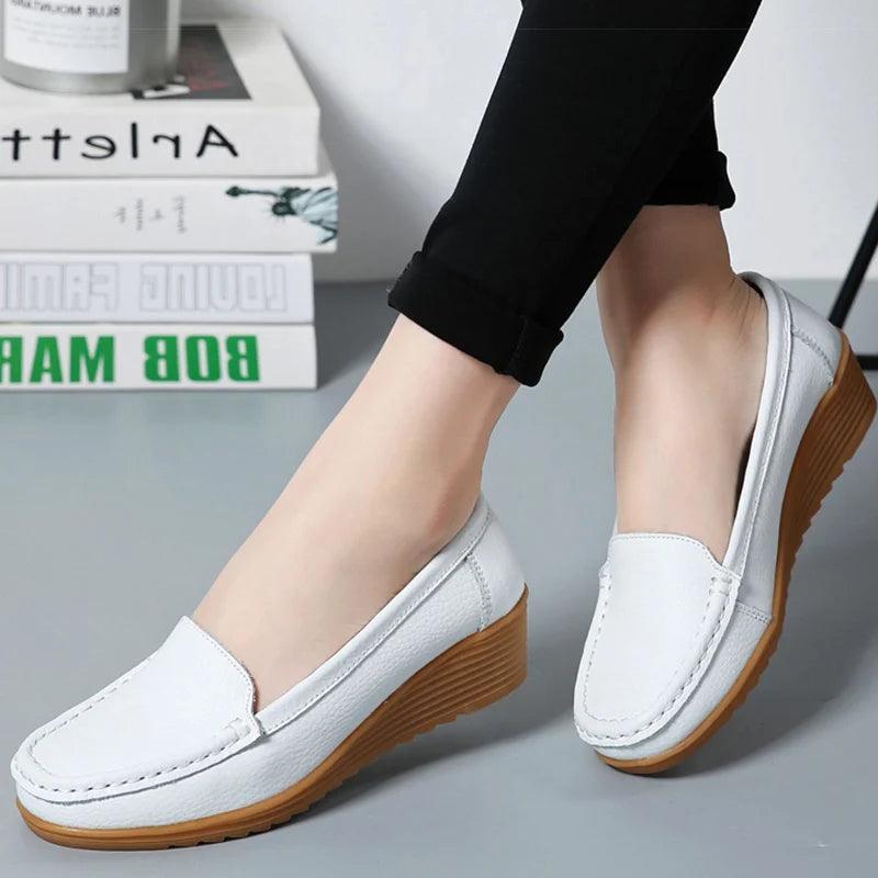 Mocassim Feminino Évora em Couro Rachado