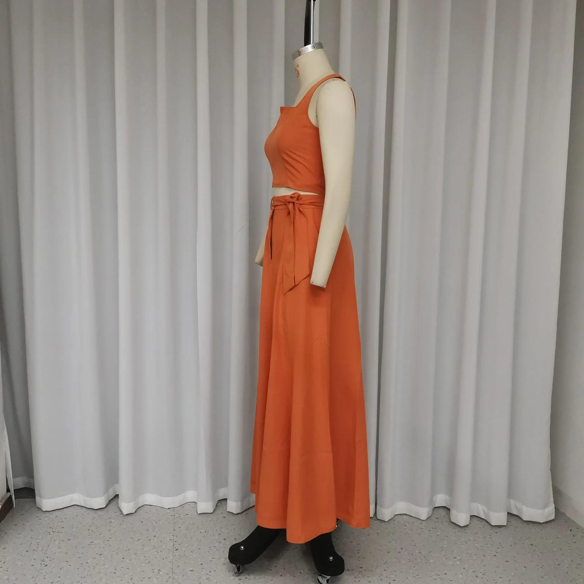 Conjunto Feminino Saia e Top Cropped