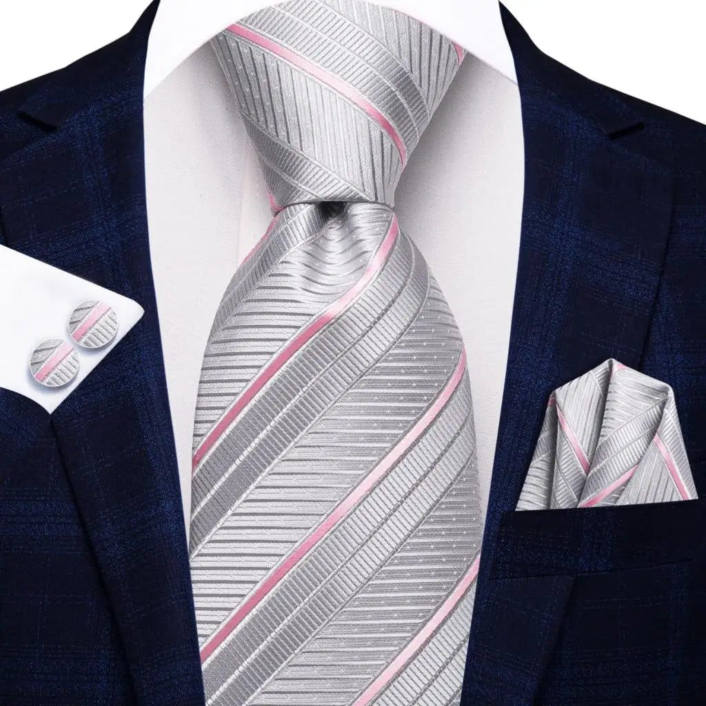 Conjunto de Gravata Masculina de Seda Branca com Lenço e Abotoaduras