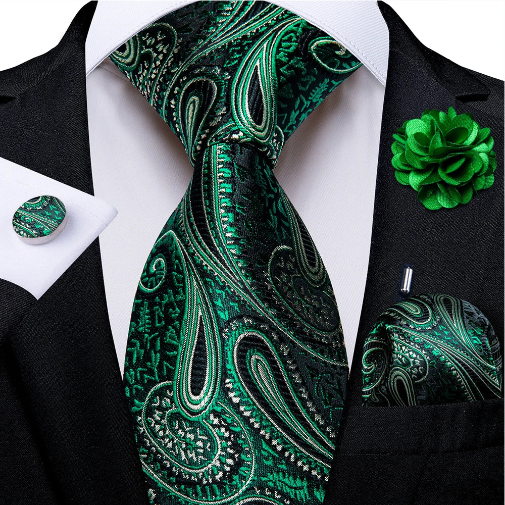 Kit de Gravata Masculina Floral de Luxo com Lenço de Bolso