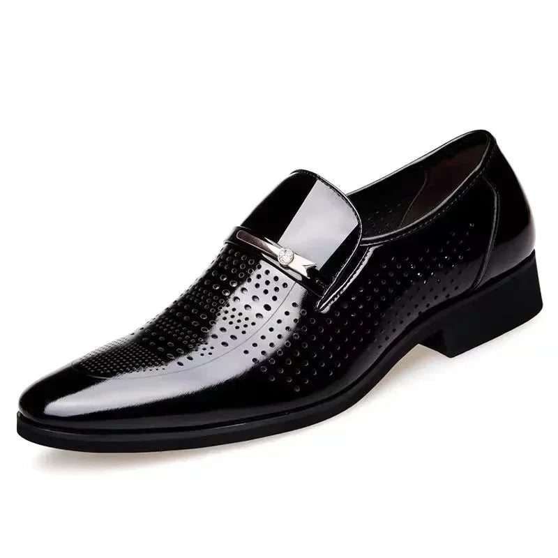 Sapato Masculino Oxford de Couro Envernizado by Loja Bruna Modas
