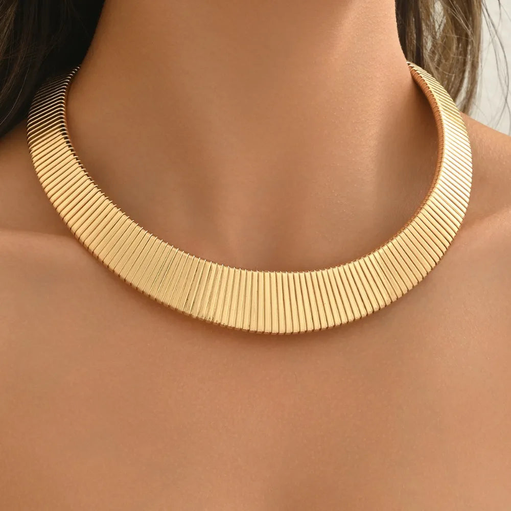 Colar Gargantilha Feminino de Luxo Circulo de Fogo