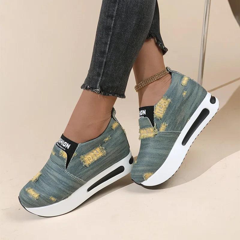 Tênis Feminino Casual Denim Rasgado
