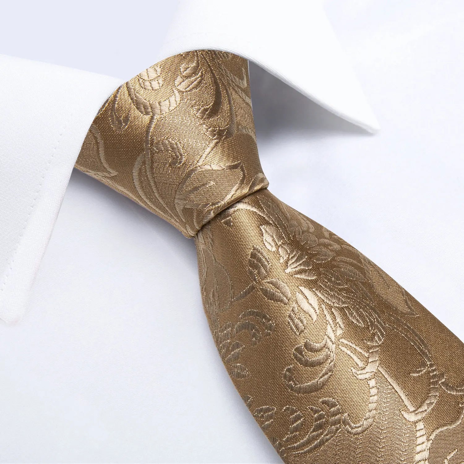 Gravata Masculina Dourada com Lenço de Bolso