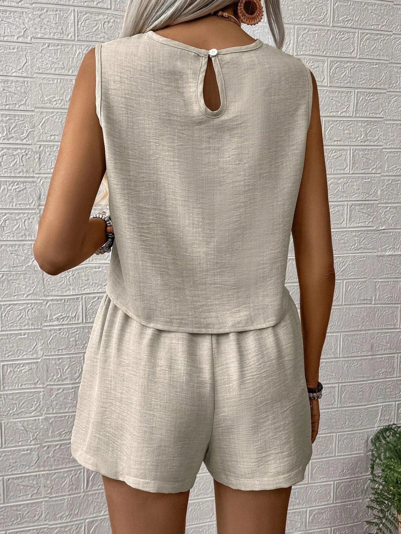 Conjunto Feminino Duas Peças Casual Short e Blusa sem Mangas