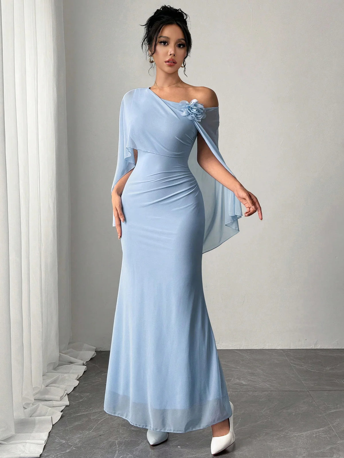 Vestido Longo Feminino de Um Ombro Só com Corpete by Loja Bruna Modas