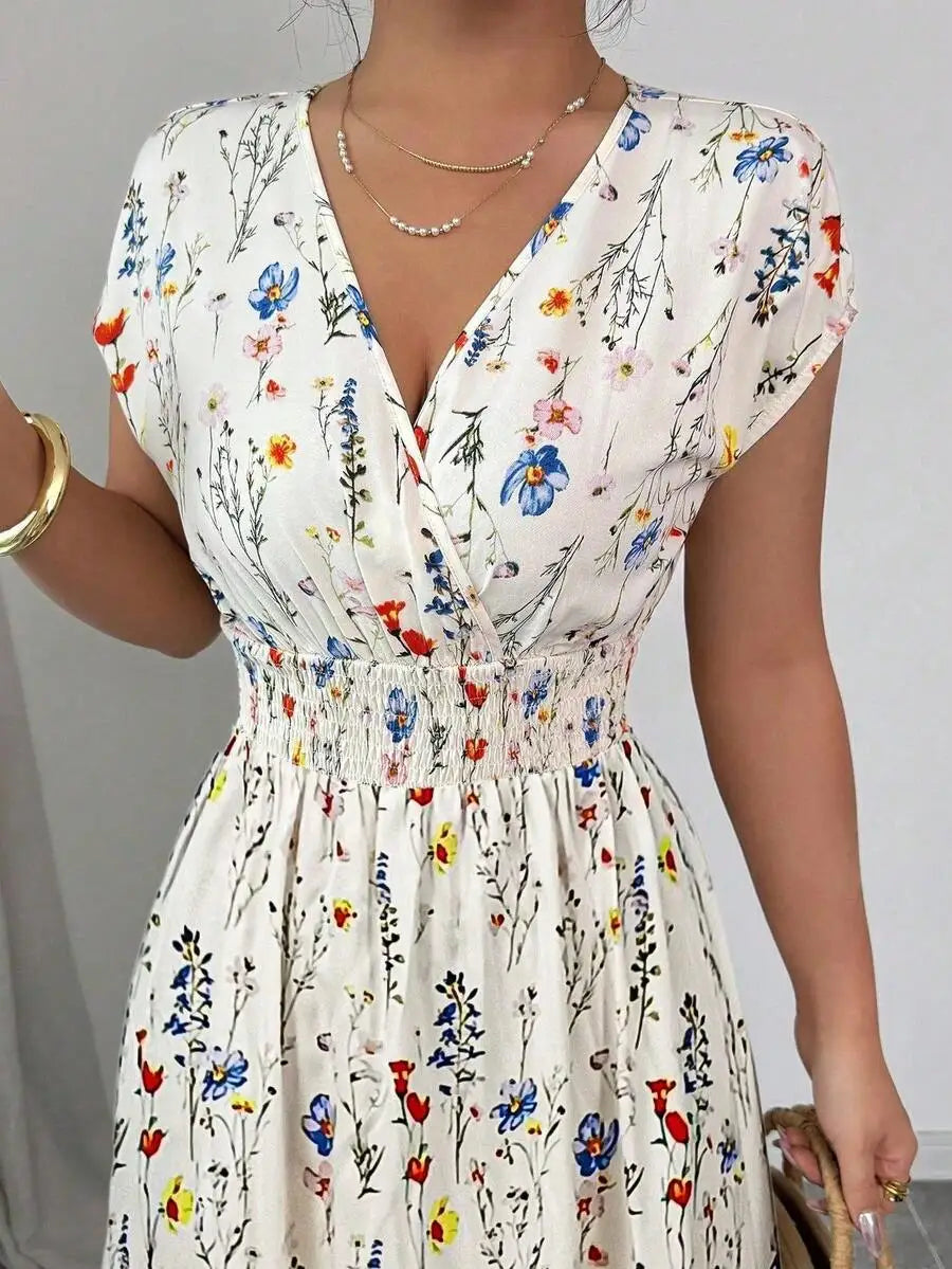 Vestido Longo Feminino com Estampa Floral Decote em V by Loja Bruna Modas