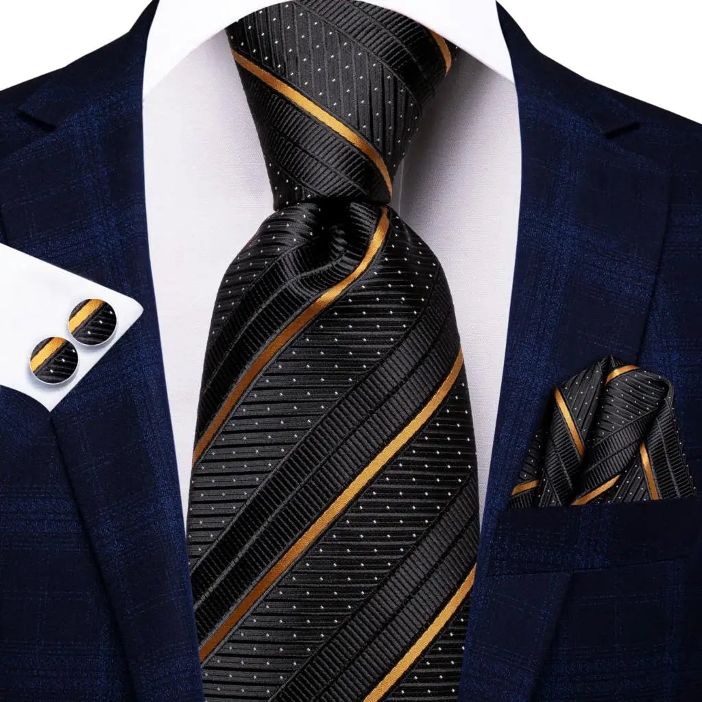 Gravata Masculina de Luxo Preto Floral com Acessórios