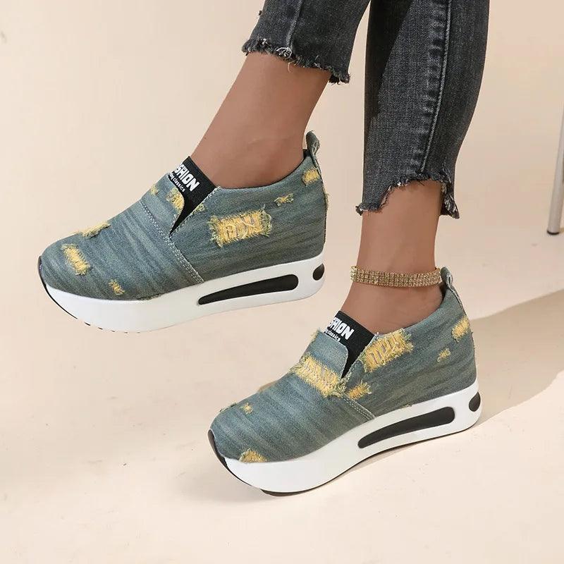 Tênis Feminino Casual Denim Rasgado