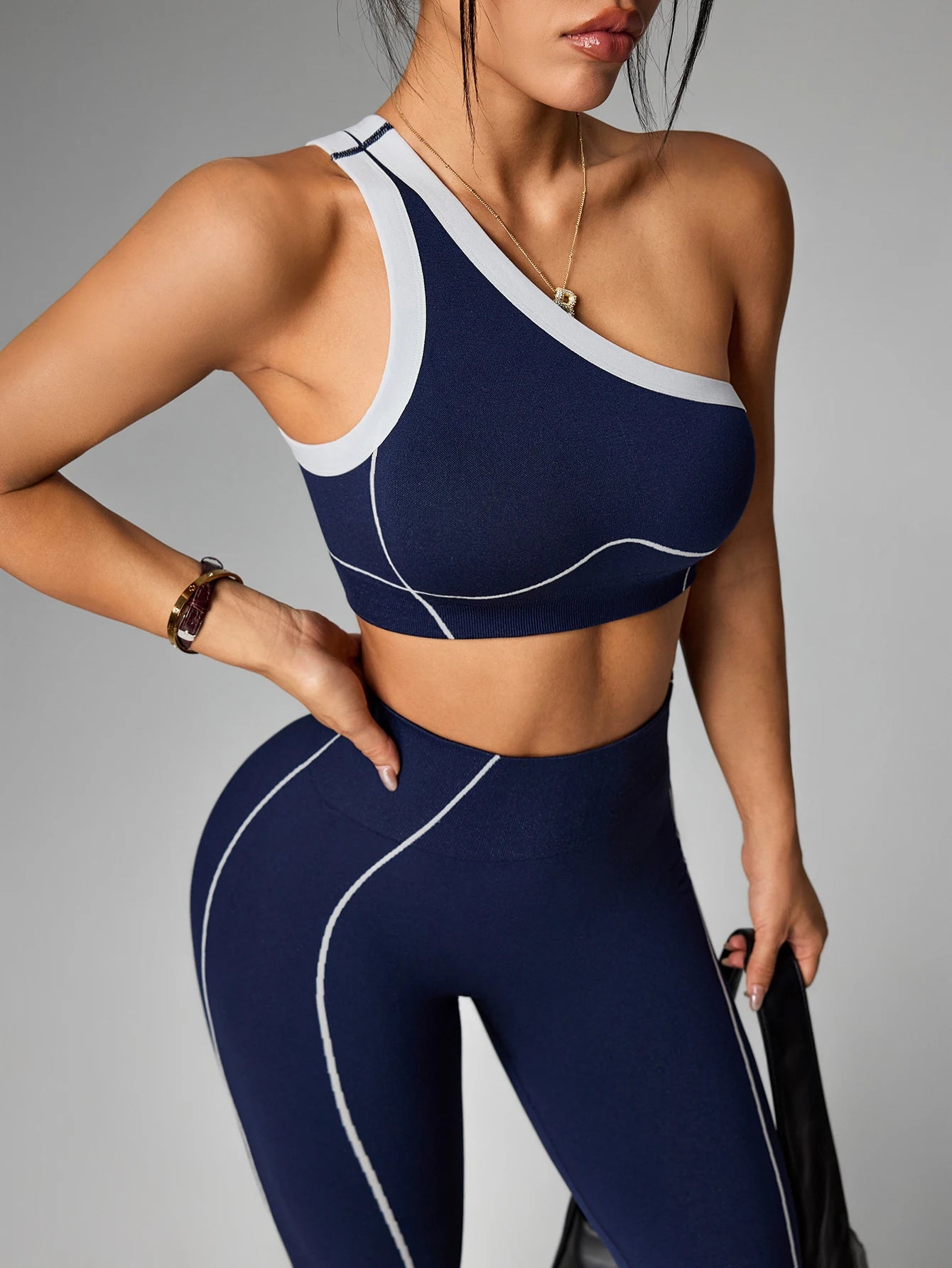 Conjunto Feminino Slim Duas Peças Calça Leggings e Top Esportivo