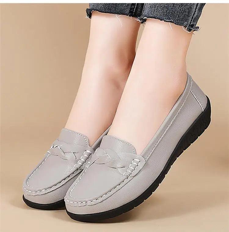 Mocassins de Couro Genuíno Feminino Conforto e Estilo Casual