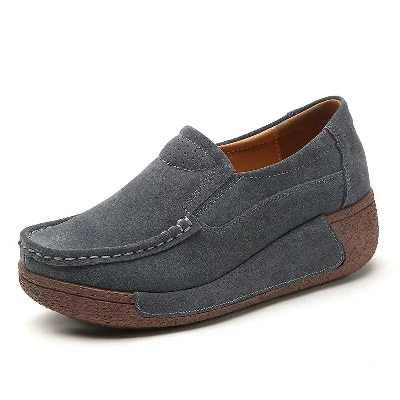 Mocassim Feminino Siena em Camurça Bovina