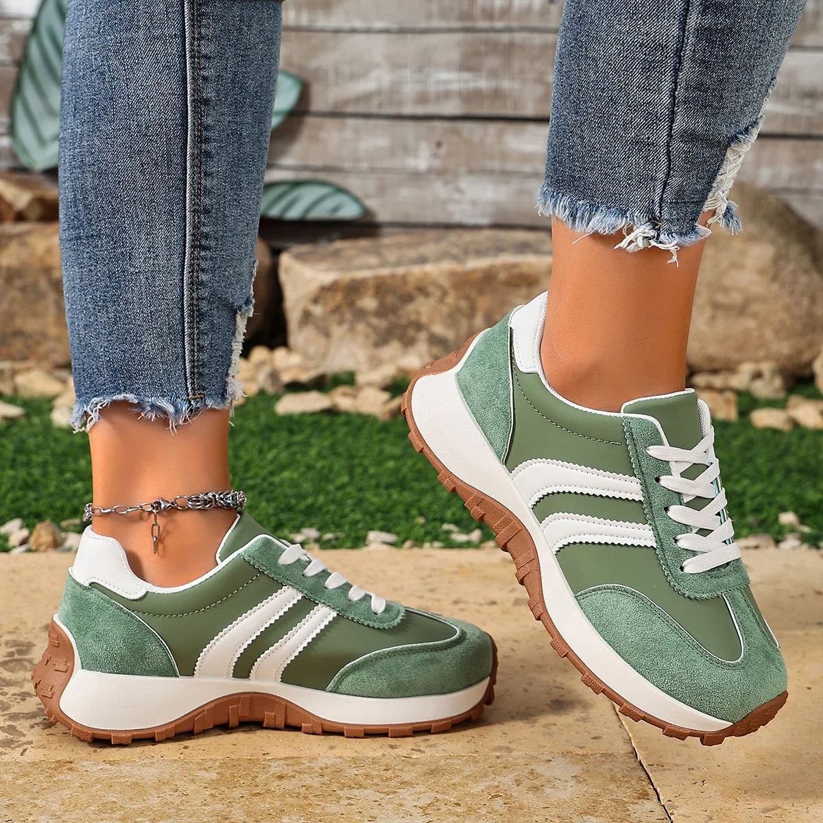 Tênis Feminino Casual Couro PU Antiderrapante e Confortável