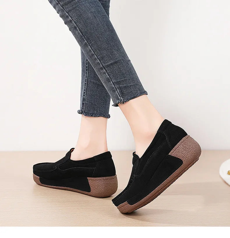 Mocassim Feminino Siena em Camurça Bovina