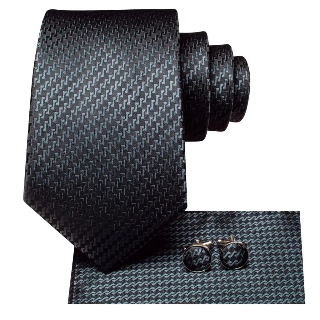 Gravata Seda Listrada Masculina com Acessórios