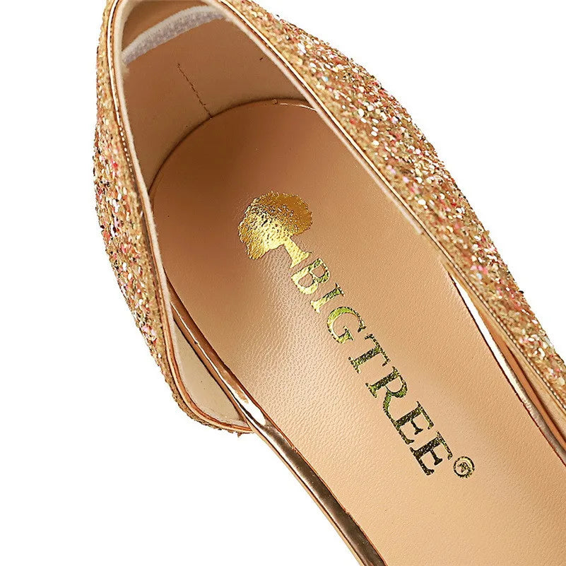 Scarpin Feminino Zafira de Bico Fino com Paetês
