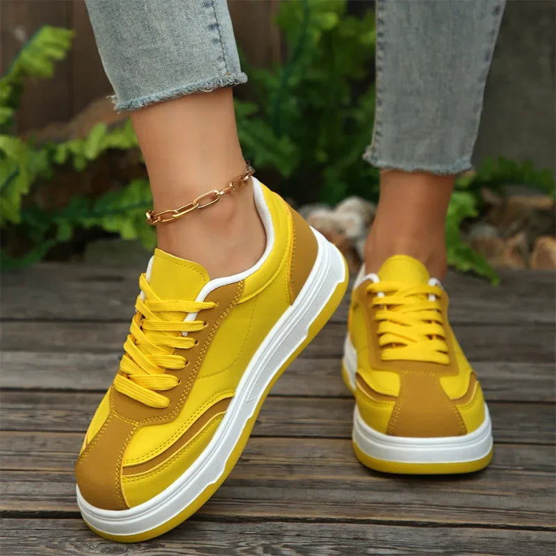 Tênis Feminino Casual Plataforma de Couro Sintético Vulcanizado
