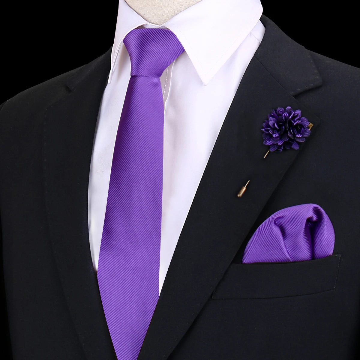 Gravata Masculina Lisa Poliéster com Broche e Lenço de Bolso