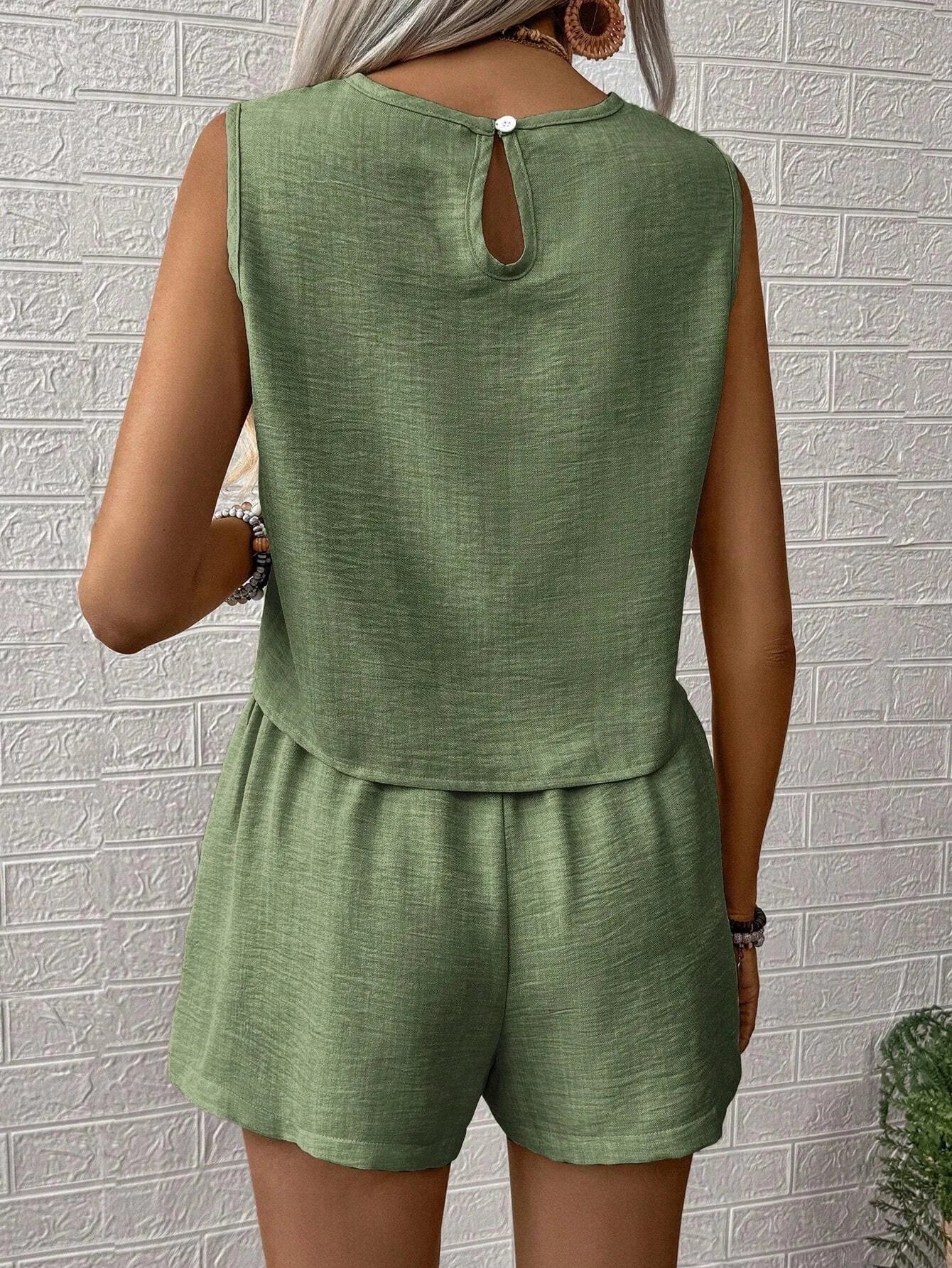 Conjunto Feminino Duas Peças Casual Short e Blusa sem Mangas