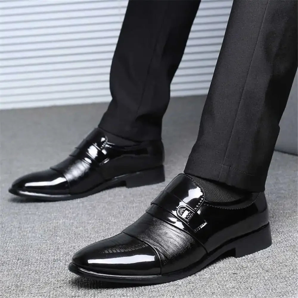 Sapato Social Masculino Hundun Slip-On com Bico Redondo