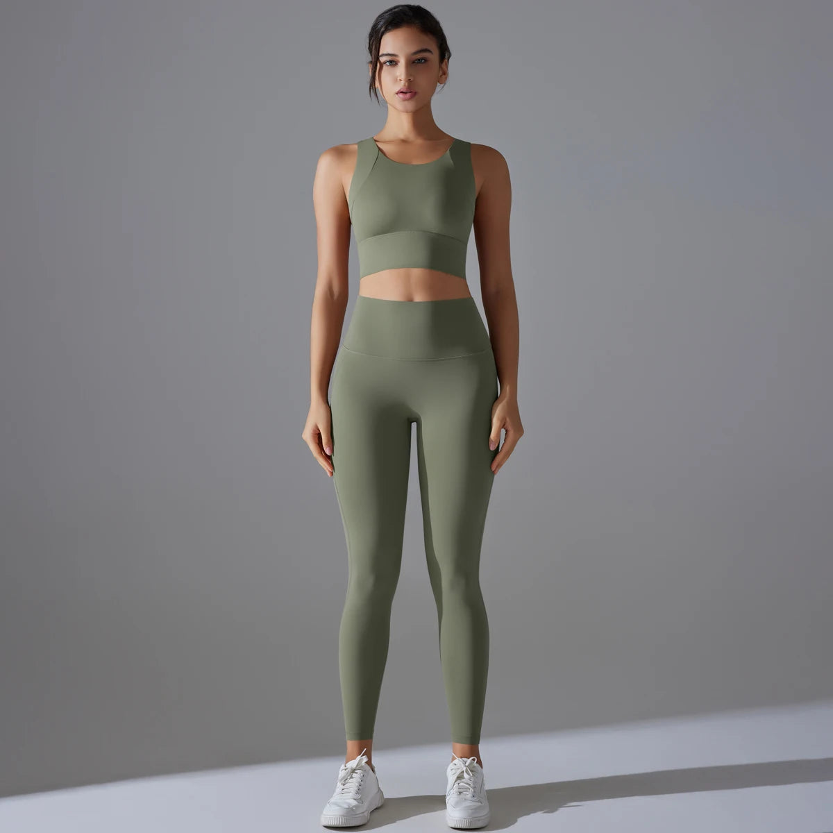 Conjunto Feminino Esportiva StreetWear Com Top e Calça Fitness