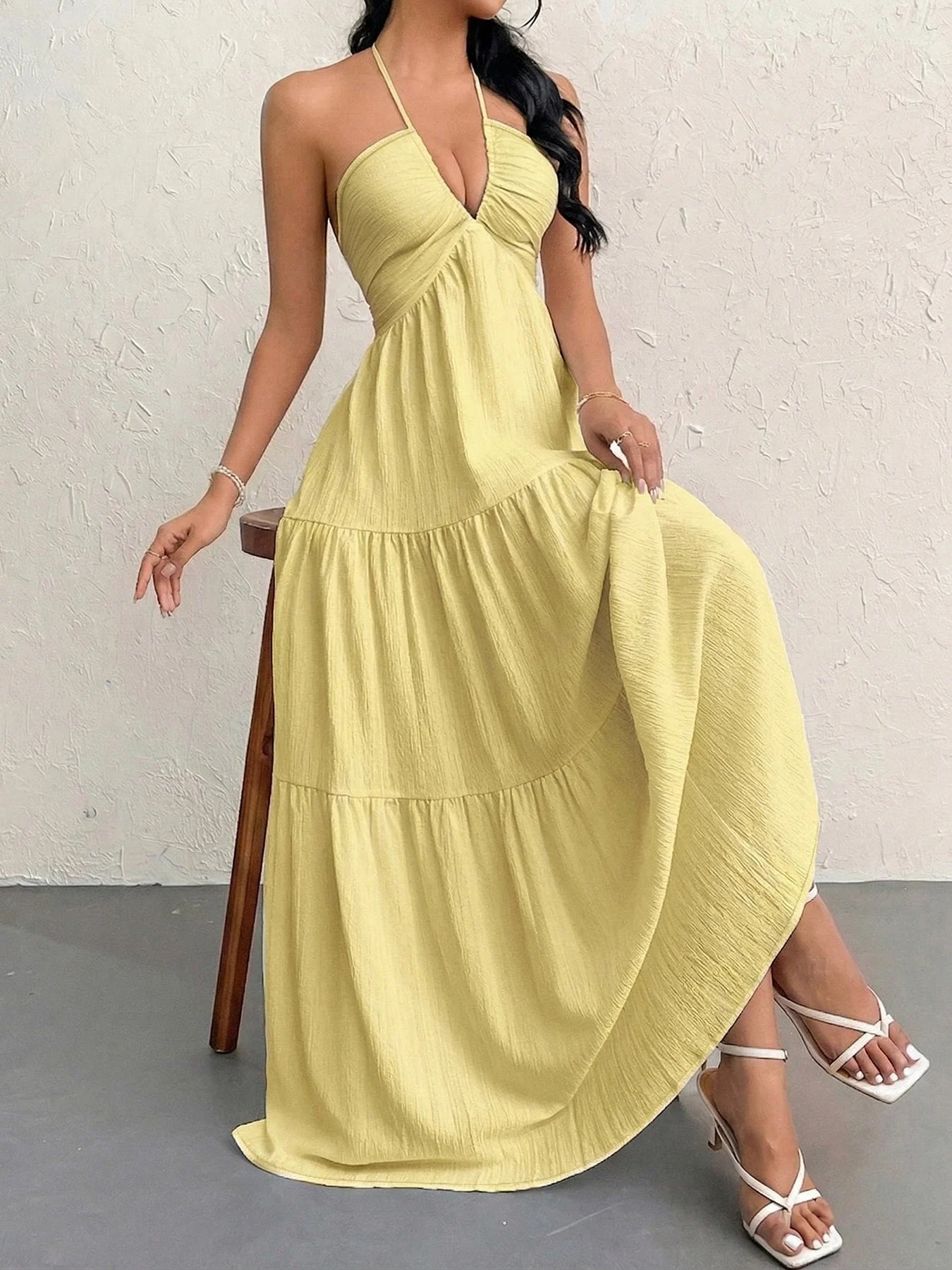 Vestido Longo Feminino Casual Amarelo com Decote Halter by Loja Bruna Modas