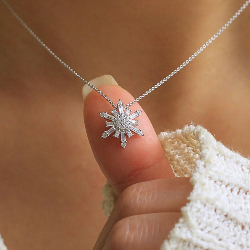 Colar Feminino Floco de Neve Brilhante