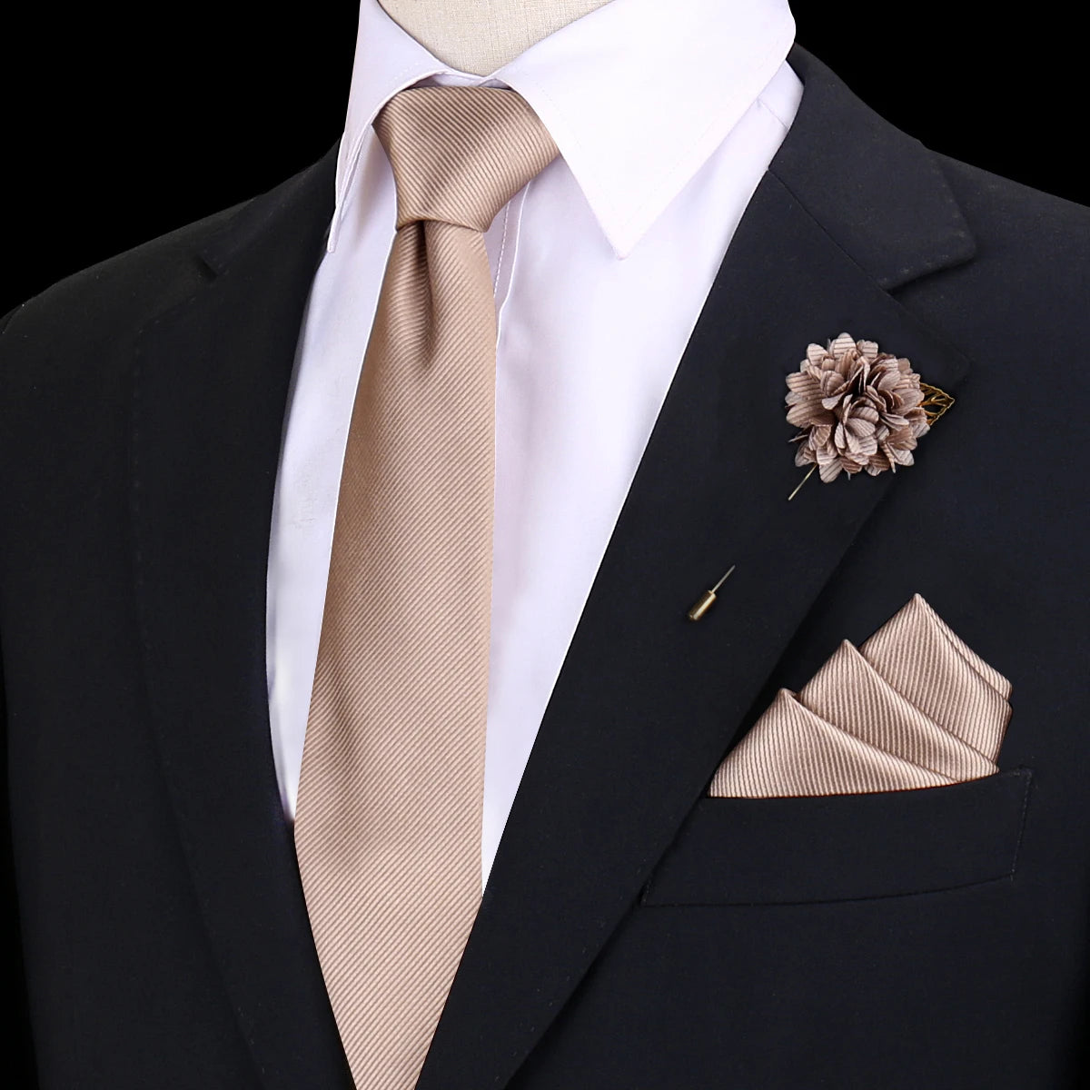 Gravata Masculina Lisa Poliéster com Broche e Lenço de Bolso