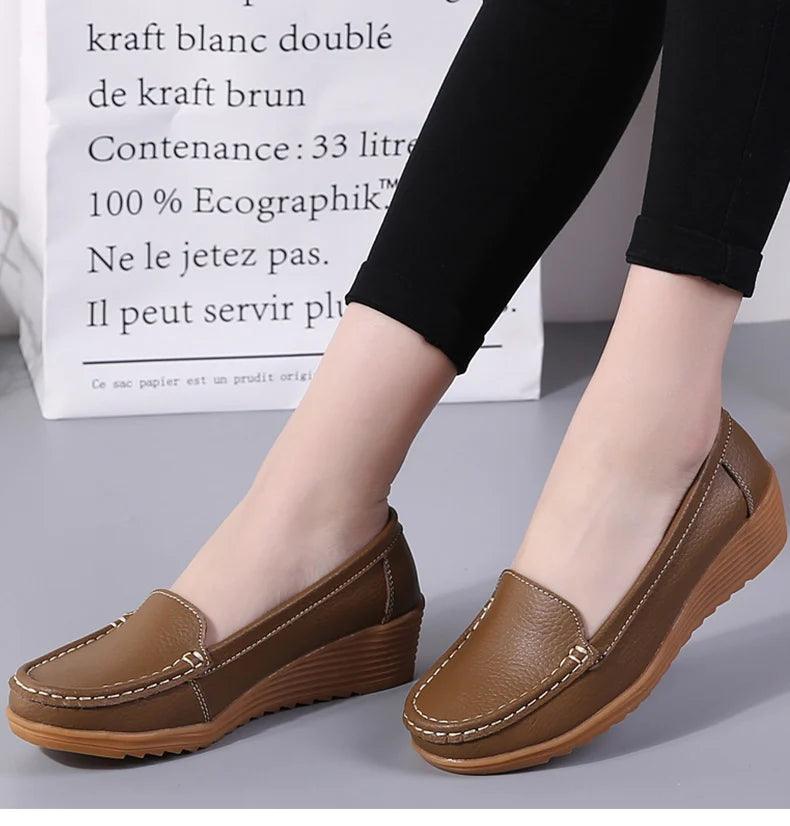 Mocassim Feminino Évora em Couro Rachado
