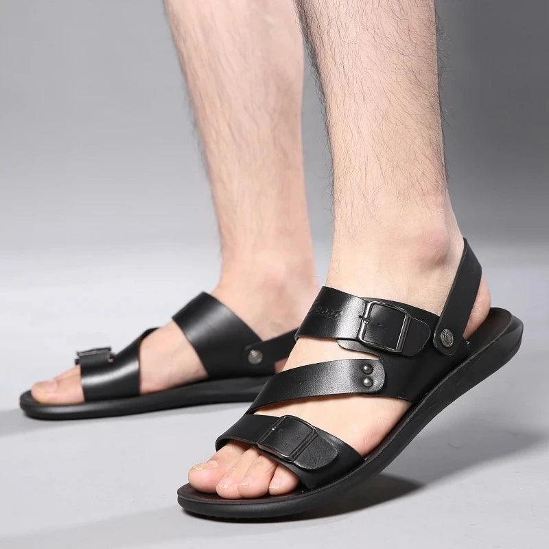 Sandália Masculina de Couro PU com Fivela Dupla