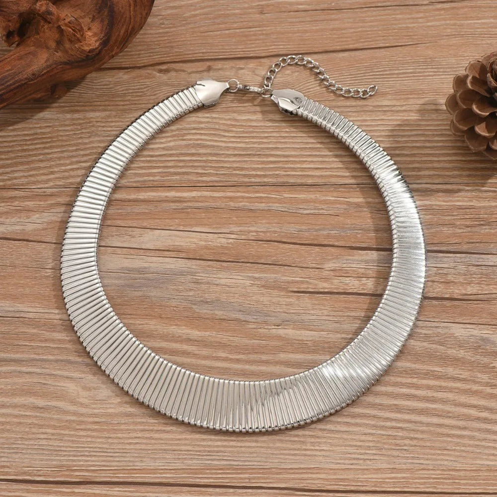 Colar Gargantilha Feminino de Luxo Circulo de Fogo