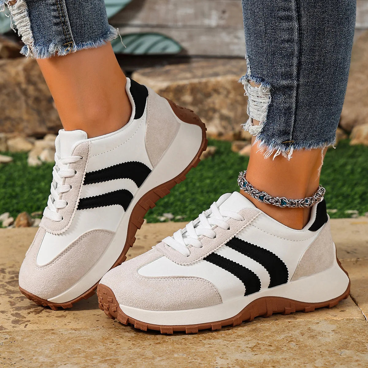 Tênis Feminino Casual Couro PU Antiderrapante e Confortável