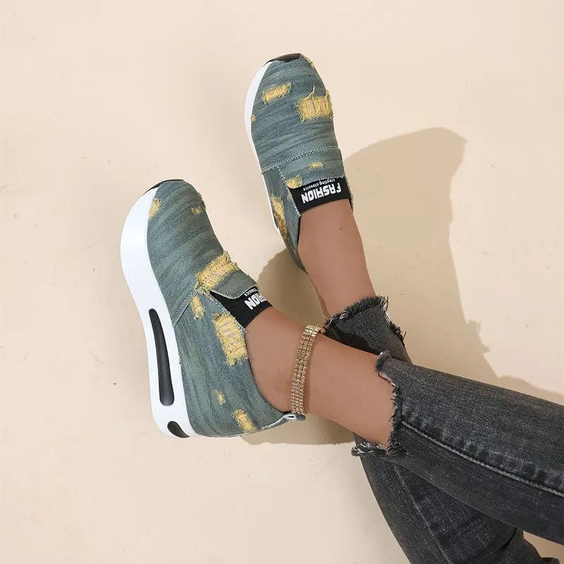 Tênis Feminino Casual Denim Rasgado