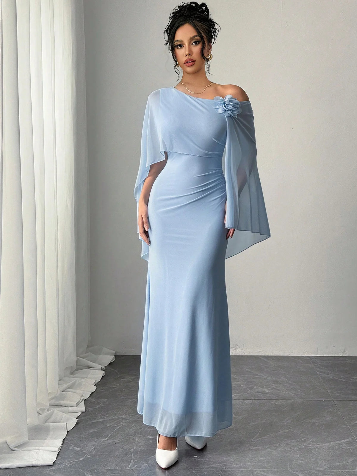Vestido Longo Feminino de Um Ombro Só com Corpete by Loja Bruna Modas