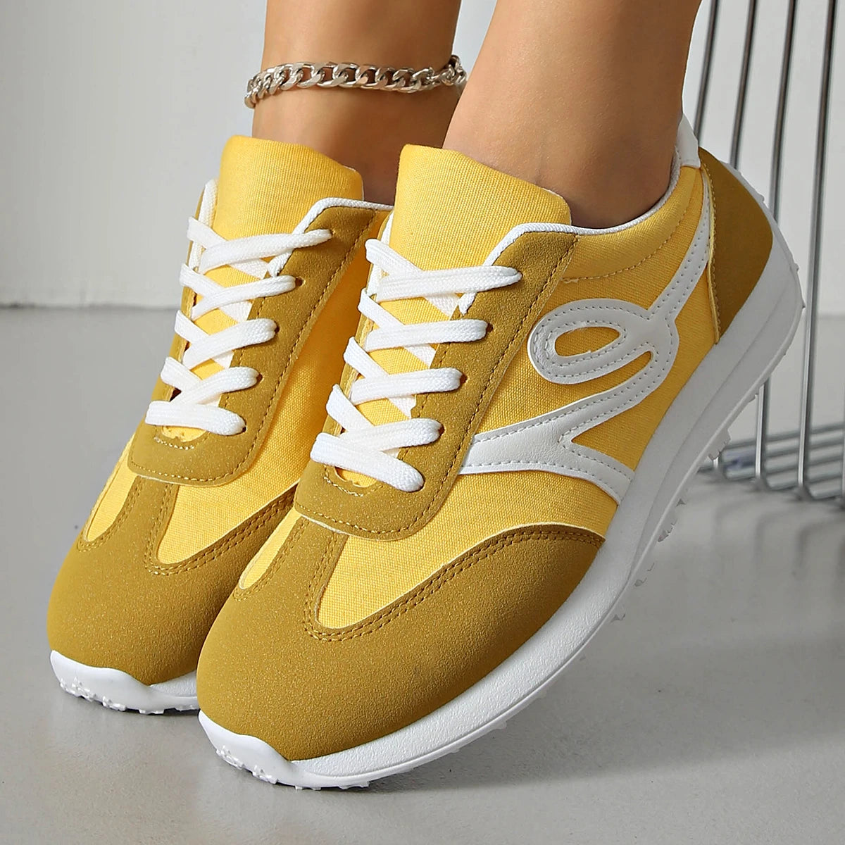 Tênis Feminino Casual Listrado Antiderrapante