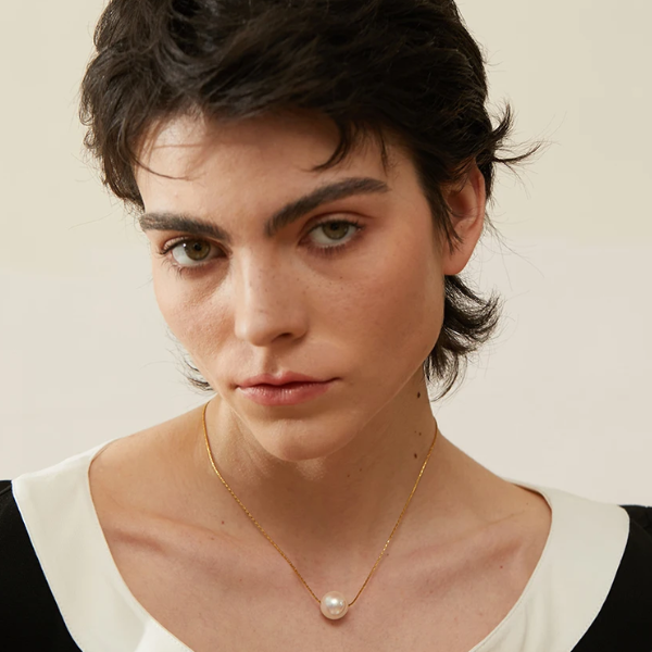 Colar Feminino com Pérola Central